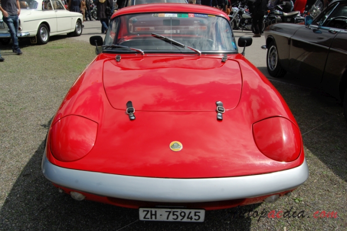 Lotus Elan 1962-1975 (1964 Lotus Elan 1600 type 26 roadster 2d), front view