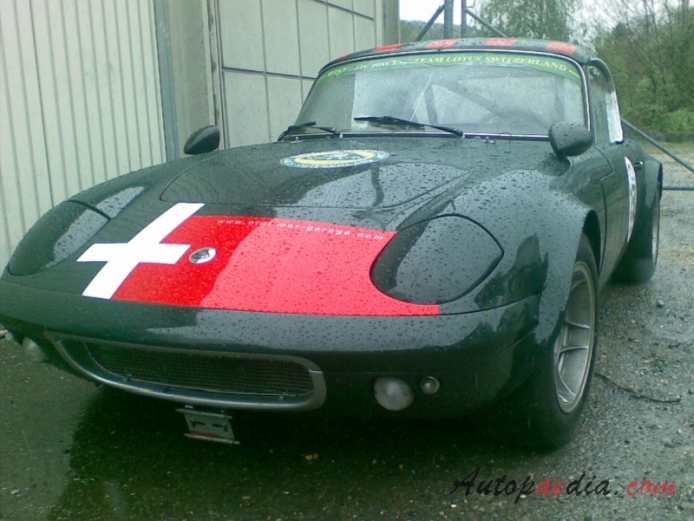 Lotus Elan 1962-1975 (1965 Lotus Elan S2 typ 36 Coupé 2d), przód