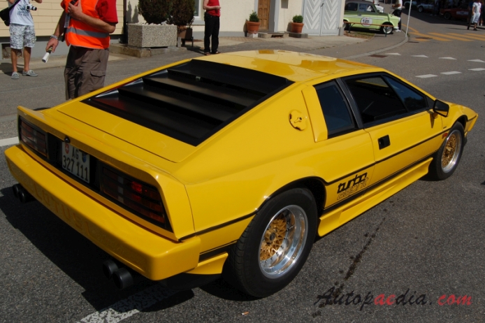 Lotus Esprit 1976-2004 (1981-1986 S3 Turbo), right rear view