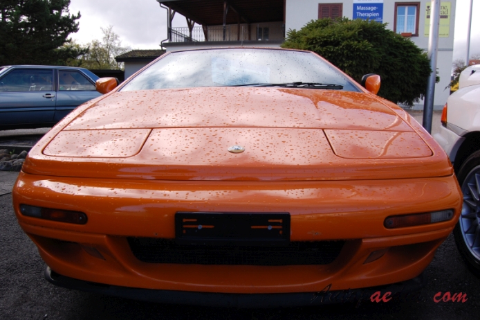 Lotus Esprit 1976-2004 (1997 GT3), front view