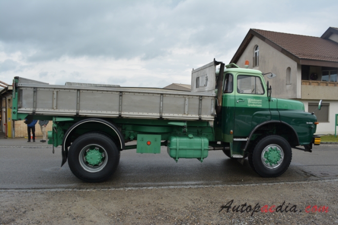 MAN Ponton-Kurzhauber 2nd generation 1969-1994 (1972-1994 MAN 19.280 Weidmann Transporte Greifensee 4x4 dump truck), right side view