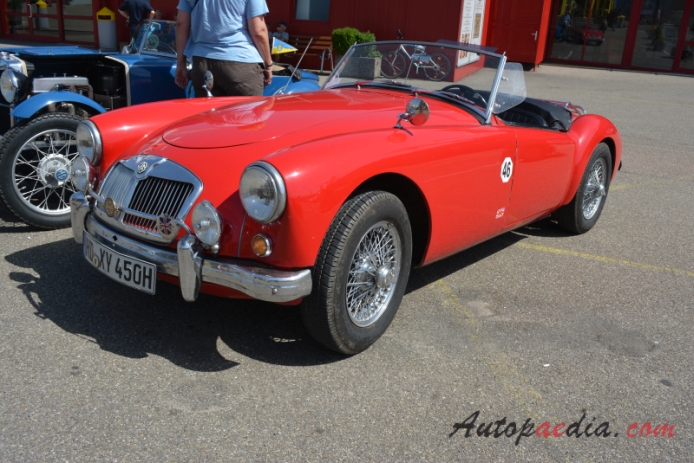 MG MGA 1955-1962 (1955-1959 1500 roadster 2d), left front view