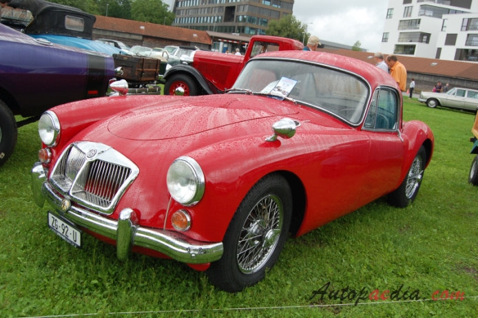 MG MGA 1955-1962 (1959-1960 1600 Coupé), lewy przód