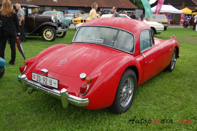 MG MGA 1955-1962 (1959-1960 1600 Coupé), prawy tył