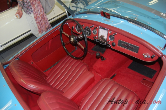 MG MGA 1955-1962 (1962 Mark II roadster), interior