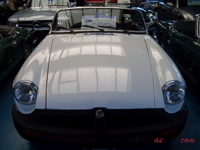 MG MGB Mk IV 1975-1980 (1976 roadster), front view