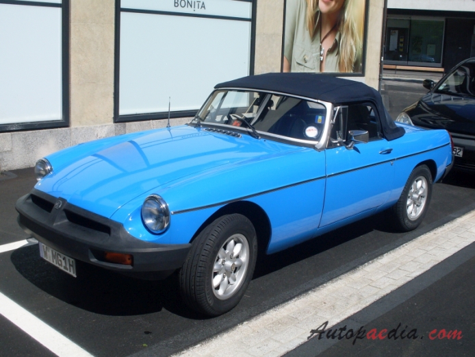 MG MGB Mk IV 1975-1980 (roadster), left front view