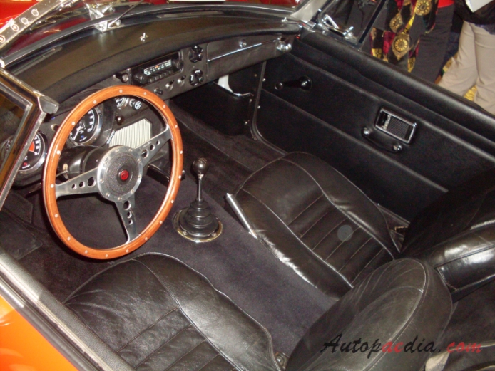 MG MGC 1967-1969 (1970 roadster), wnętrze