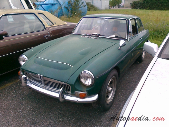 MG MGC 1967-1969 (GT), left front view
