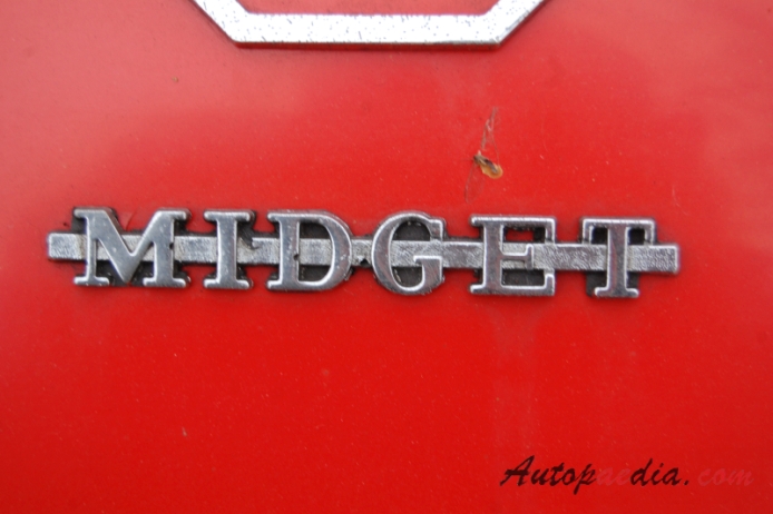 MG Midget Mk III 1966-1974 (1969-1971 roadster 2d), rear emblem  