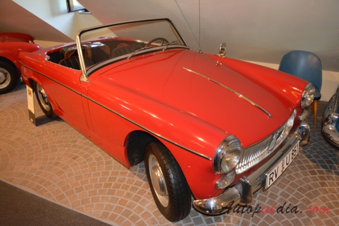 MG Midget Mk I 1961-1964 (01) (1962 roadste, right front view