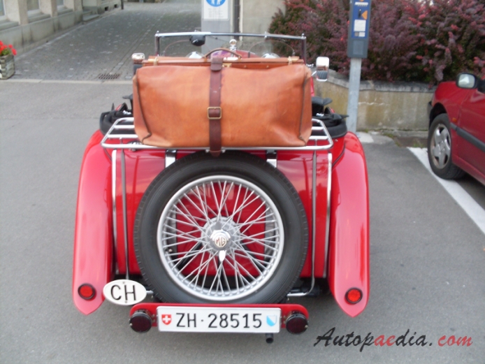 MG TA 1936-1939/TB 1939-1940/TC 1945-1950 (roadster 2d), rear view