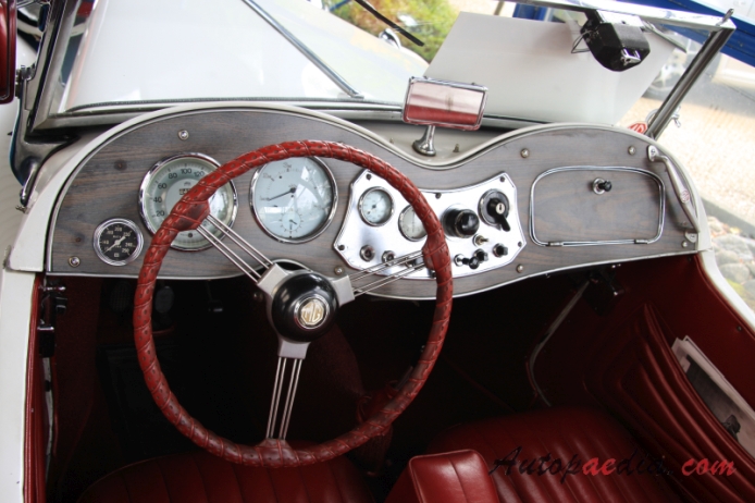 MG TD 1950-1953 (1950 MG TD Mk I roadster 2d), interior