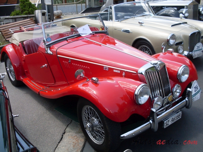 MG TF 1953-1955 (1955 TF-1500 roadster 2d), right front view