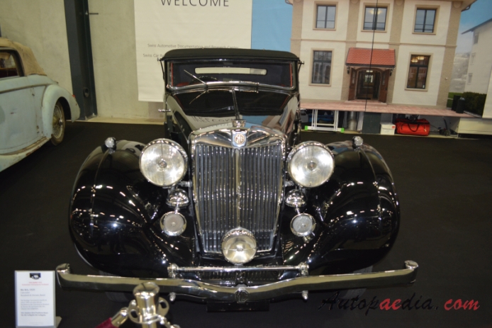 MG WA 1938-1939 (1939 Reinbold & Christe cabriolet 2d), front view