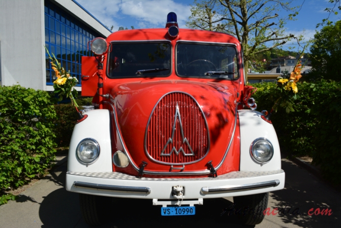 Magirus-Deutz Rundhauber 1951-1967 (1957 Feuerwehr Visp wóz strażacki), przód