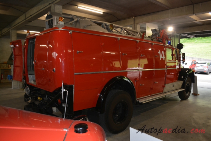 Magirus-Deutz Rundhauber 1951-1967 (1957 Muni Freiwillige Feuerwehr der Stadt Zug fire engine), right rear view