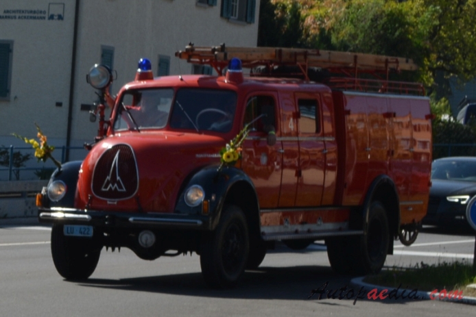 Magirus-Deutz Rundhauber 1951-1967 (1960 Aspr Autospritze F Mercur 125 Stadt Luzern fire engine), left front view