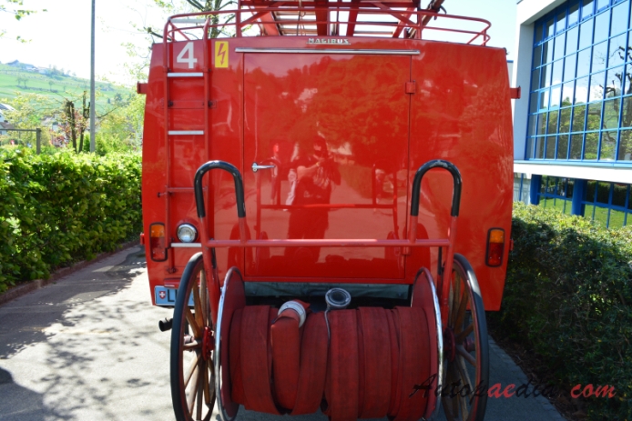 Magirus-Deutz Rundhauber 1951-1967 (1960 Aspr Autospritze F Mercur 125 Stadt Luzern fire engine), rear view