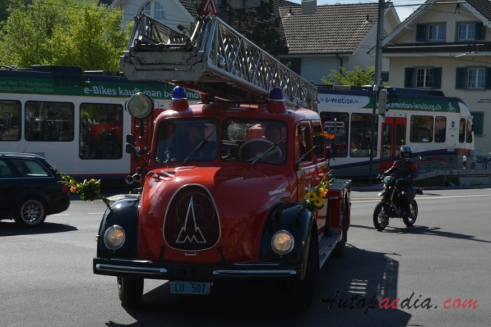 Magirus-Deutz Rundhauber 1951-1967 (1960 DL30 F Mercur 125 Autodrehleiter Feuerwehr Stadt Luzern wóz strażacki), lewy przód