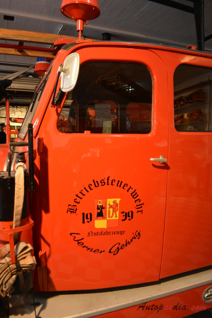 Magirus truck 1916-1945 (1939 M30LK Betriebsfeuerwehr Nutzfahrzeuge Werner Gehrig fire engine), detail  