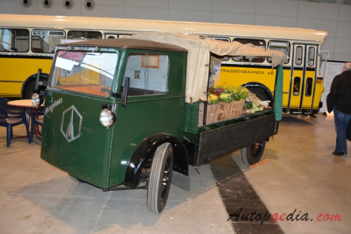 Magirus ciężarówka 1916-1945 (nieznany model nadwozie skrzyniowe), lewy przód