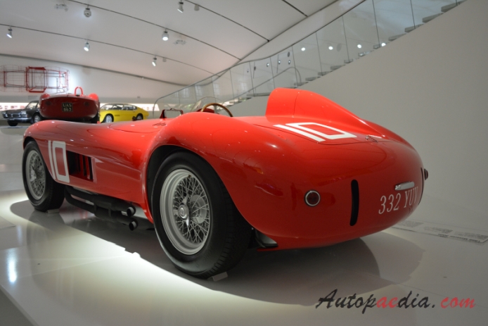 Maserati 300S 1955-1958 (1955 auto wyścigowe), lewy tył
