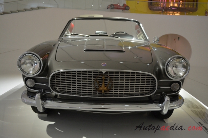 Maserati 3500 GT 1957-1964 (1959 Vignale Spyder prototyp 2d), przód