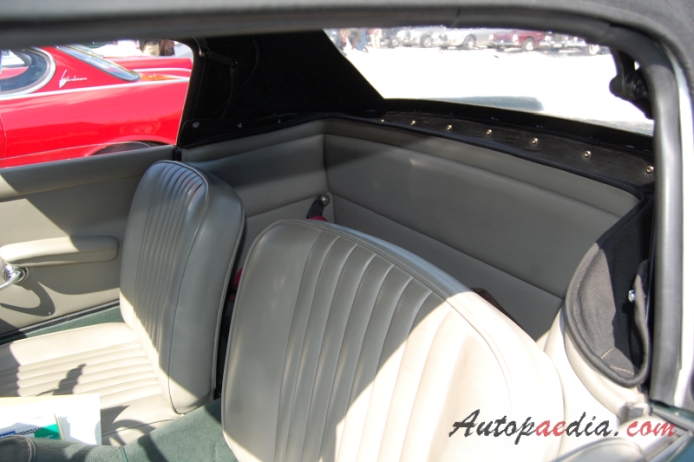 Maserati 3500 GT 1957-1964 (1960-1964 Vignale Spyder 2d), interior
