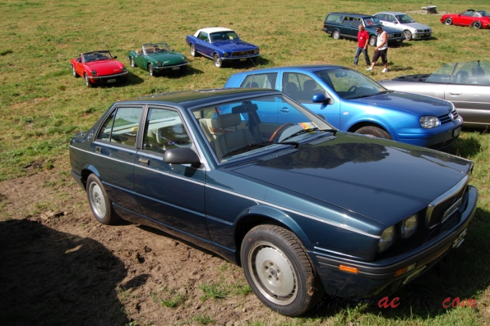 Maserati Biturbo 1981-1994 (1987-1990 430 sedan 4d), right front view