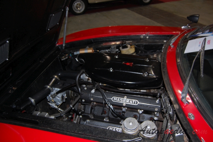 Maserati Indy 1969-1975 (1969 Coupé 2d), engine  