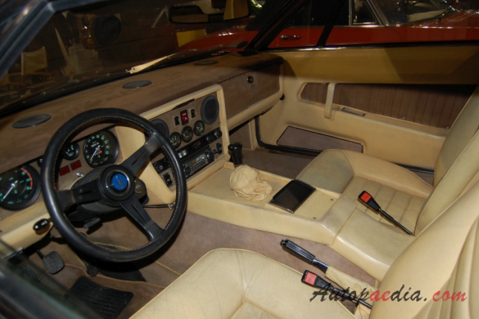 Maserati Khamsin 1974-1982 (1977-1982 Coupé 3d), wnętrze