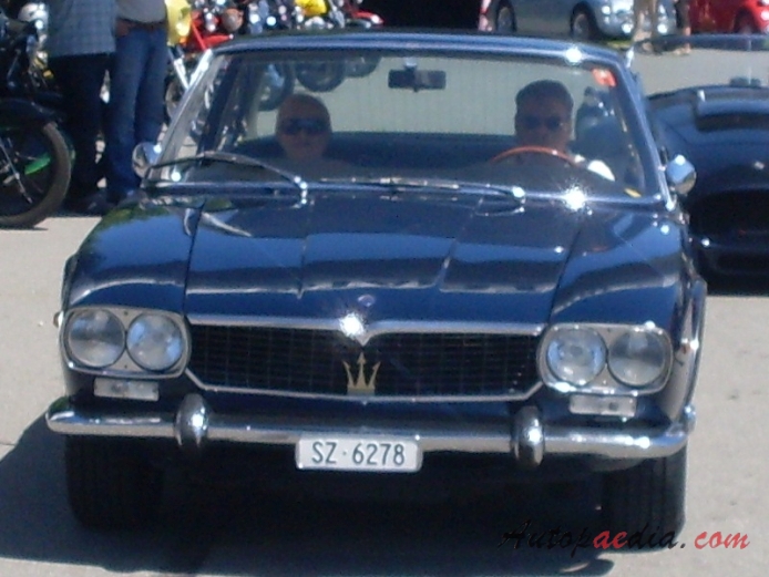 Maserati Mexico 1966-1973, przód