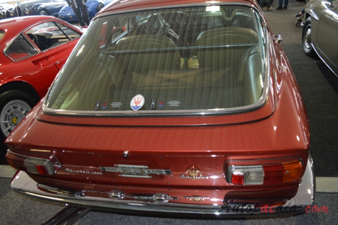 Maserati Mistral 1964-1970 (1967 4.0L 4000 Iniezione Coupé 2d), rear view