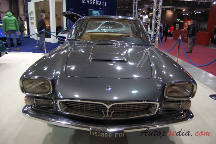 Maserati Quattroporte I 1963-1970 (1963-1965 1st series sedan 4d), front view