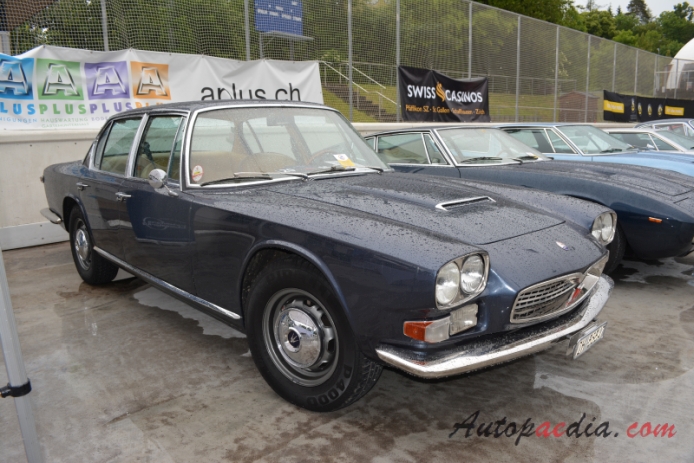 Maserati Quattroporte I 1963-1970 (1968 2. series Maserati 4000 sedan 4d), prawy przód
