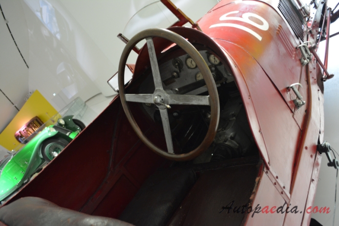 Maserati Tipo 26 1926-1932 (1929 26B monoposto), wnętrze