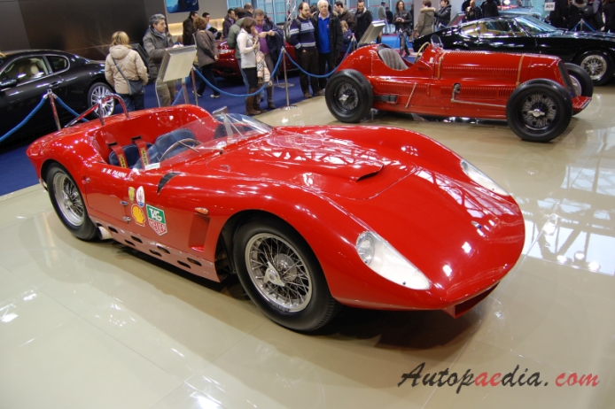 Maserati Tipo 61 Birdcage 1959-1961, right front view