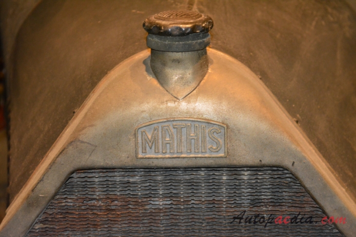 Mathis P 1921-1925 (1923 cabriolet 2d), front emblem  