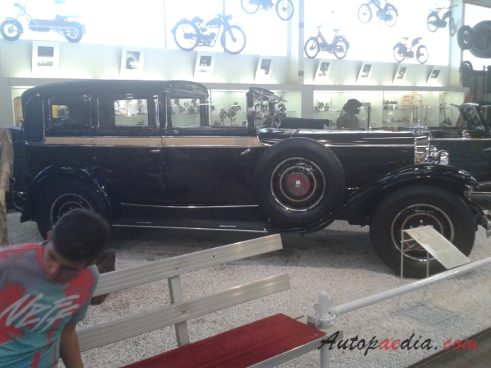 Maybach DS7 Zeppelin 1930-1934 (1930 limousine 4d), right side view