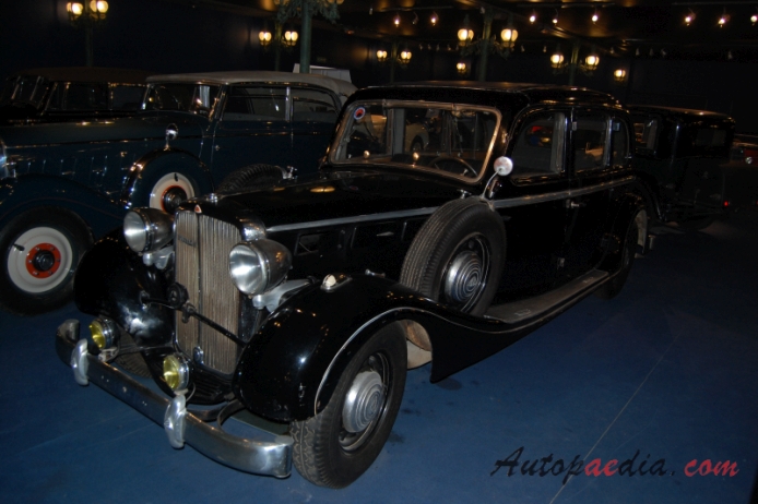 Maybach SW 38 1936-1939 (1937 limousine 4d), left front view