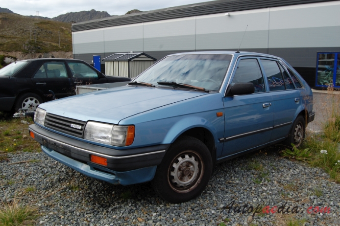 Mazda 323 5th generation (BF) 1985-1989 (hatchback 5d), left front view