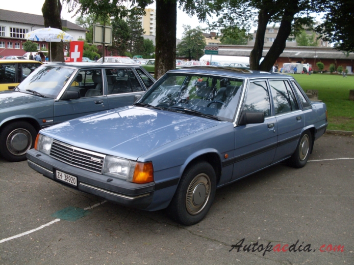 Mazda 929 3rd generation 1981-1986 (sedan 4d), left front view