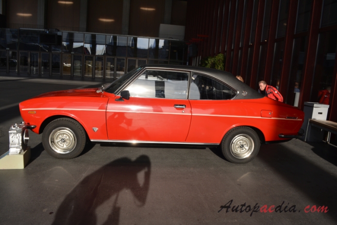 Mazda RX-2 1970-1978 (1972 S122A Coupé 2d), left side view