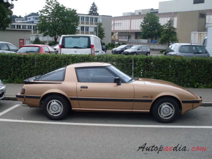 Mazda RX-7 1st generation 1979-1985 (1981-1985 series 2, series 3), right side view