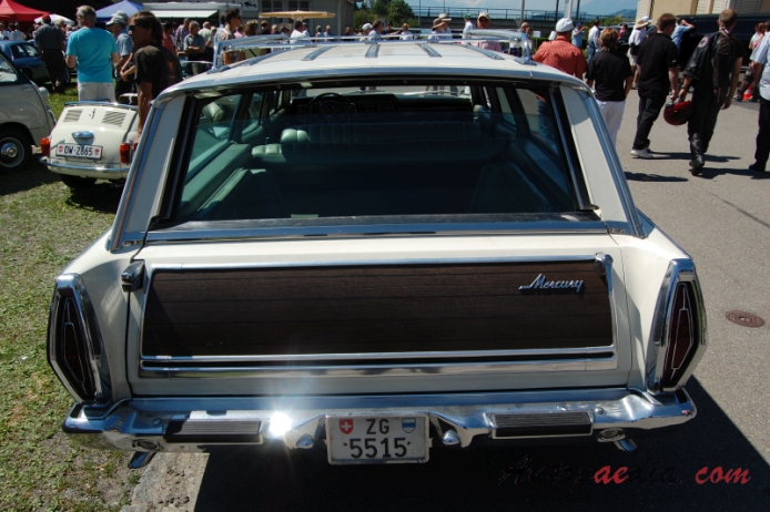 Mercury Colony Park 3rd generation 1965-1968 (1968), rear view