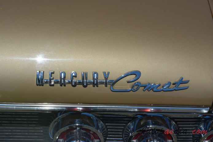 Mercury Comet 1st generation 1960-1963 (1963 cabriolet 2d), rear emblem  