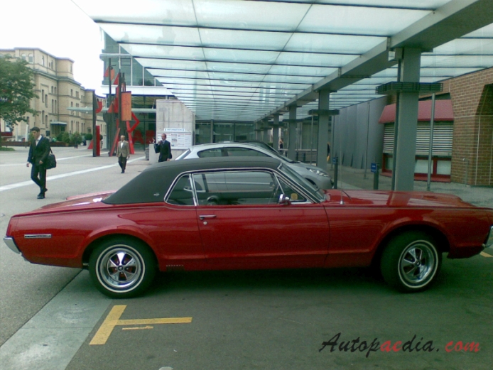 Mercury Cougar 1. generacja 1967-1970 (1967 hardtop Coupé 2d), prawy bok