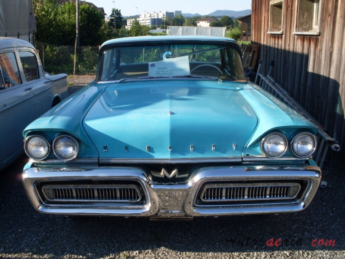 Mercury Monterey 2. generacja 1957-1960 (1957 sedan 4d), przód