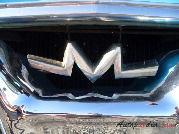 Mercury Monterey 2nd generation 1957-1960 (1957 sedan 4d), front emblem  